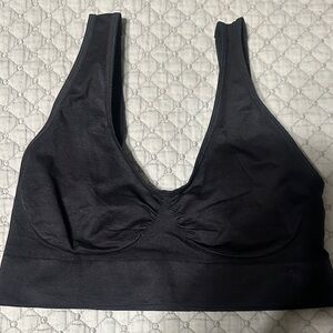 Rhonda Shear Classic Black Bra
2 Shapermint all day scoop neck cami